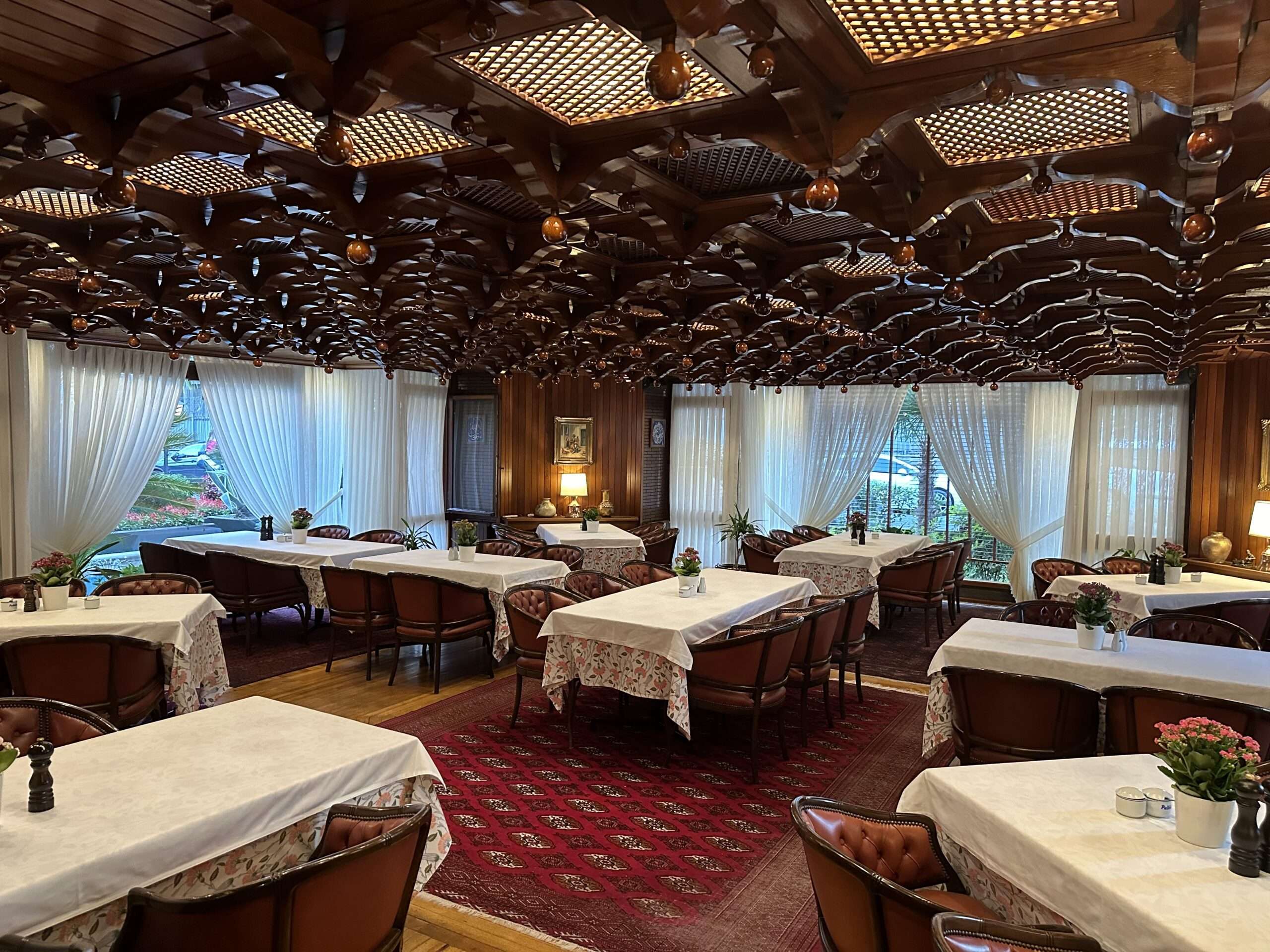 Explore the best restaurants in Istanbul: Beyti